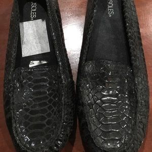 Aerosoles size 9 Black leather